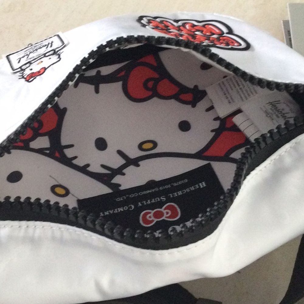 Herschel Hello Kitty Bag 45th Anniversary Fanny Pack Sanrio Waist Hip Belt New - Picture 10 of 16